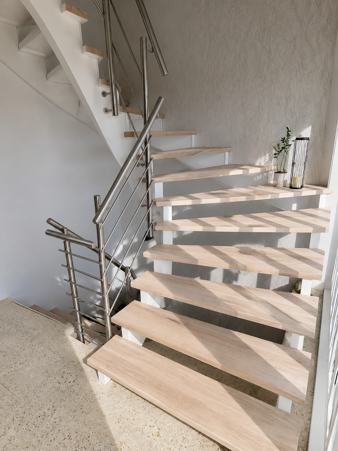 Treppenfolierung Treppe folieren lassen Objektfolierung